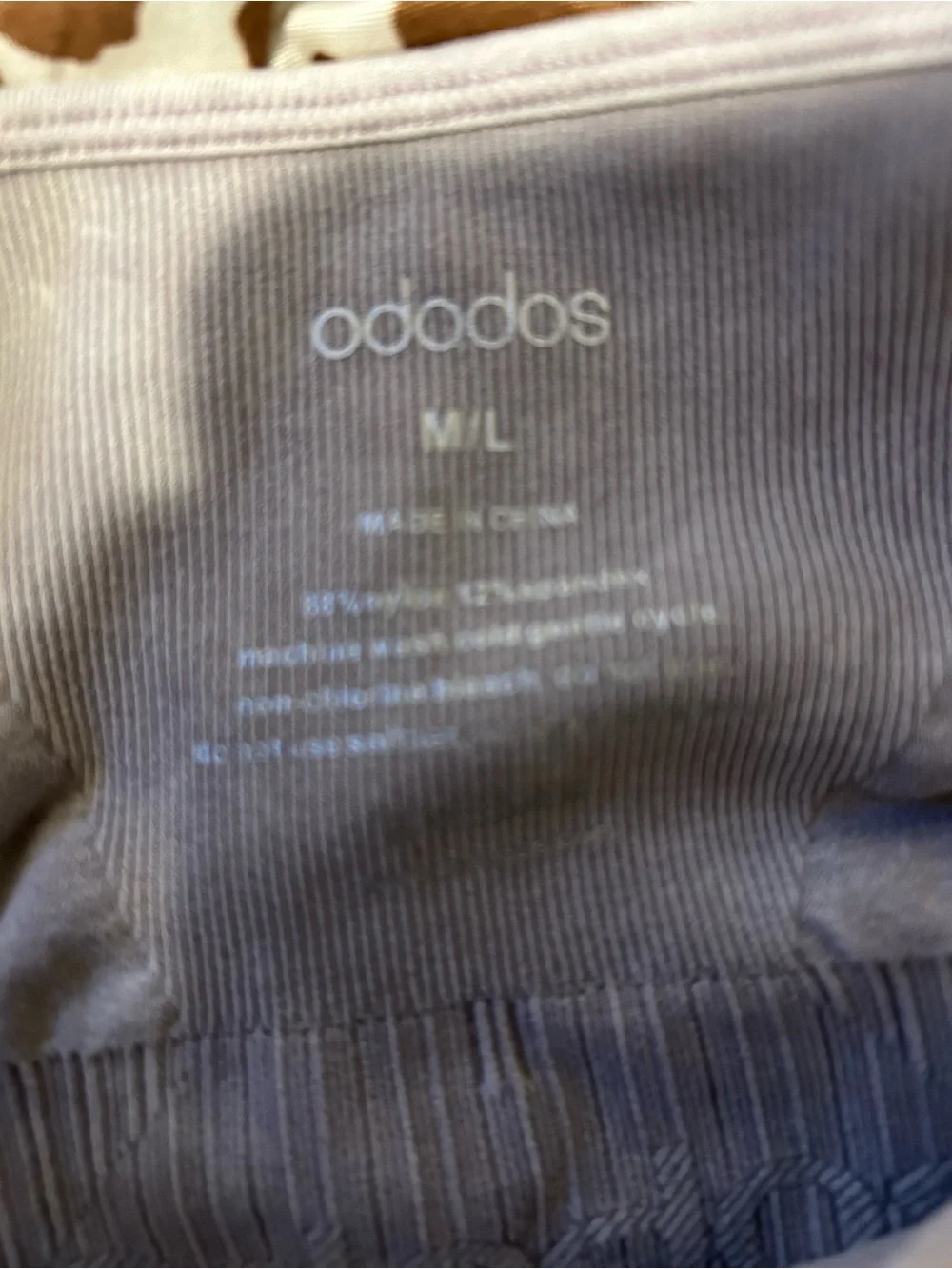 Ododos light gray